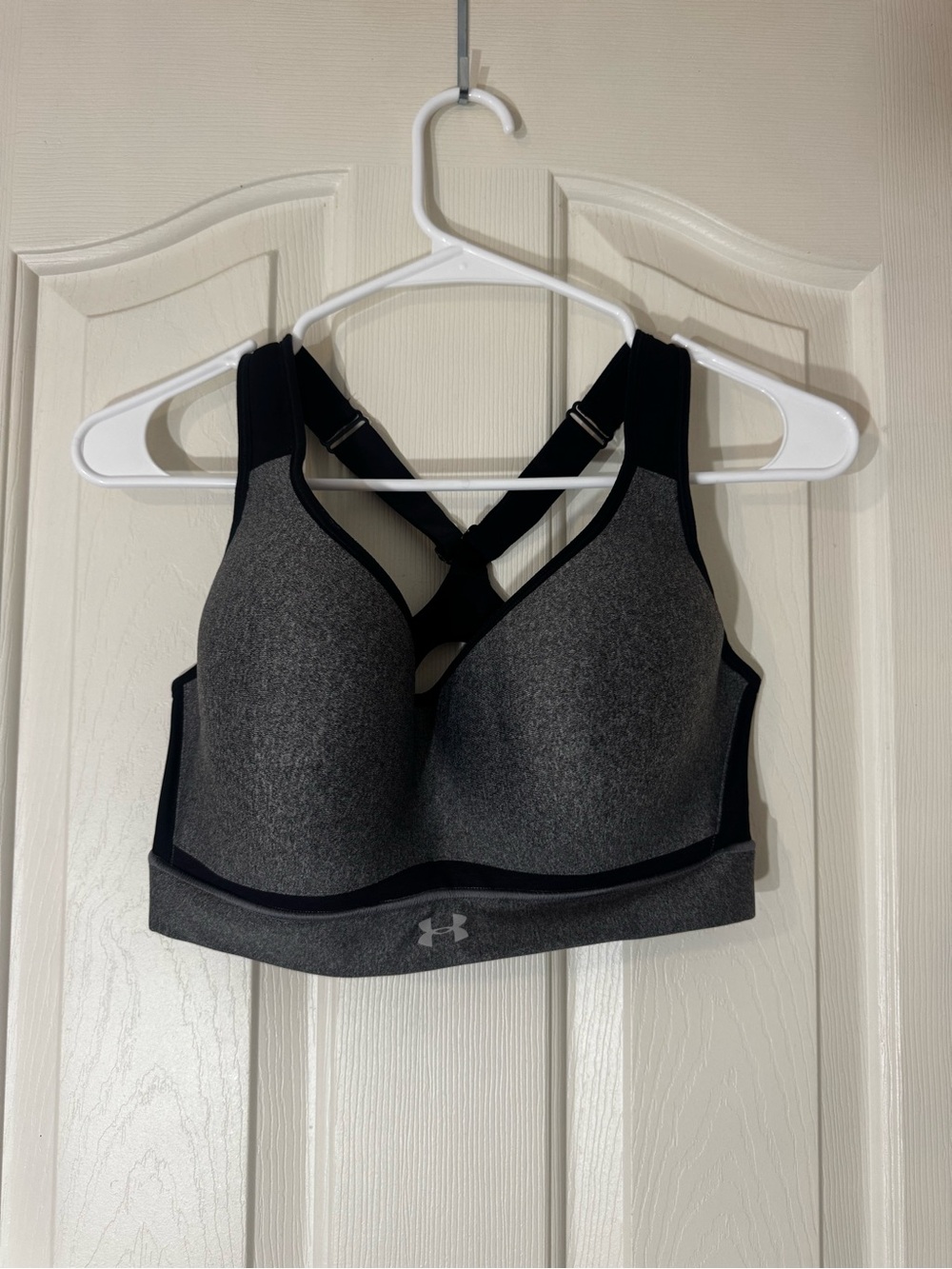 34DD Under Armor Sports Bra